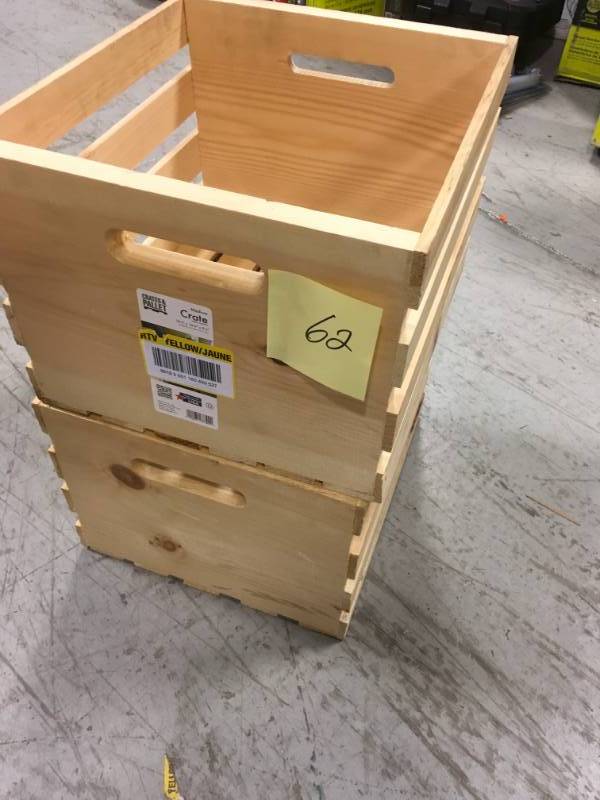 lot 62 image: Crates & Pallet 13.5 in. x 12.375 in. x 9.5 in. Medium Crate