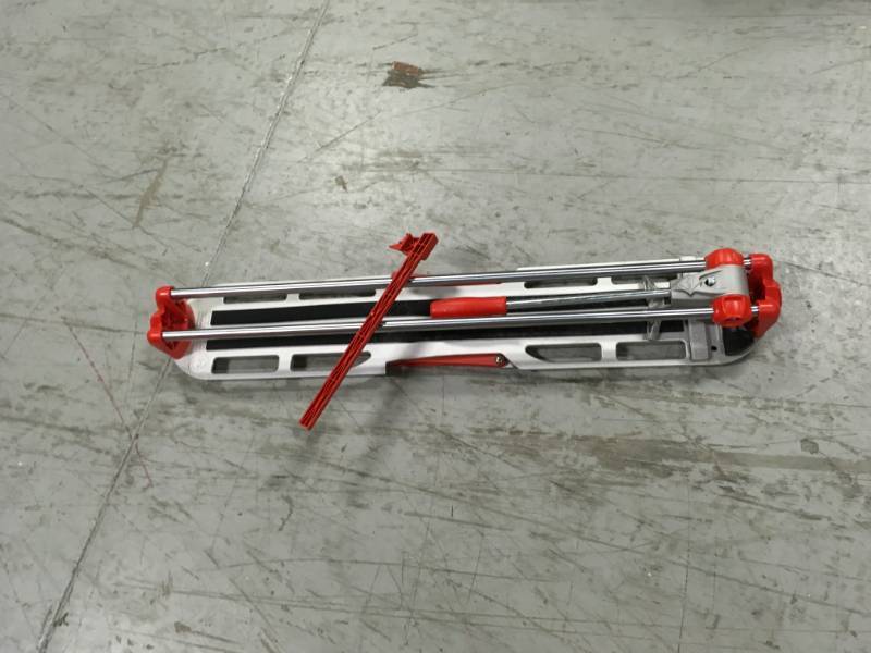 lot 71 image: Rubi 26 in. Star Max Tile Cutter