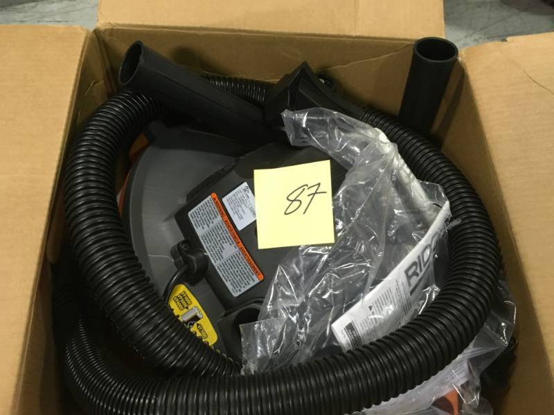 lot 87 image: RIDGID HD0600 Wet Dry Vacuum Cleaner 6 Gal 3.5 Peak HP NXT  in very good condition