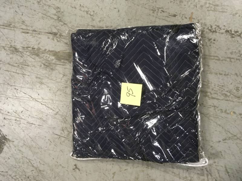 lot 95 image: Pratt Retail Specialties 72 in. W x 80 in. L Premium Moving Blanket not used