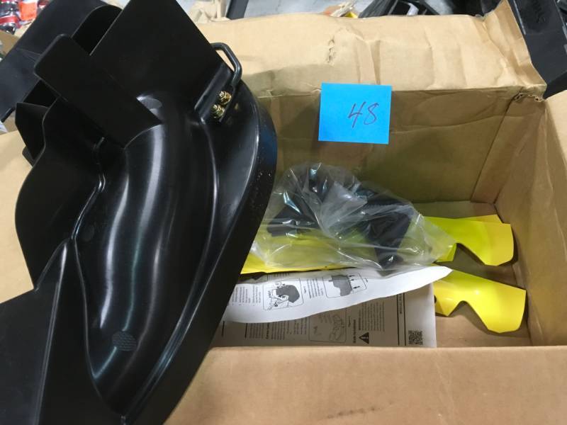 lot 48 image: MTD Genuine Factory Parts Xtreme 50 in. Mulch Kit for Troy-Bilt and Craftsman Riders and Zero Turn Lawn Mowers in good condition