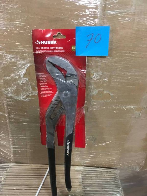 lot 70 image: Husky 16 in. Groove Joint Pliers in good condition