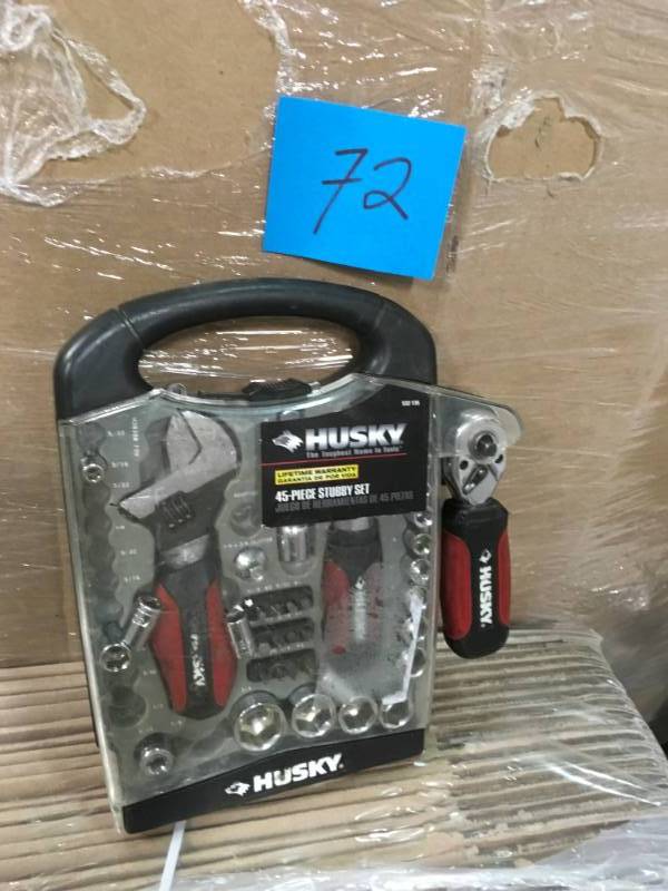 lot 72 image: Husky 45-Piece Stubby-Handle Combination Wrench and Socket Set Work in Tight Air in good condition