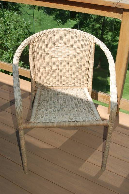 lot 15 image: IndoorOutdoor Wicker Chairs