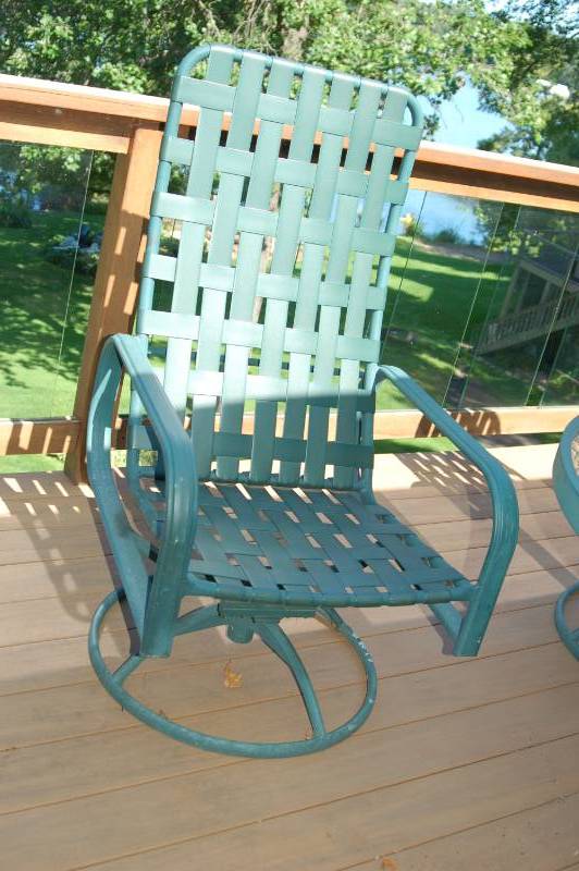 lot 14 image: Outdoor Patio Dining Set