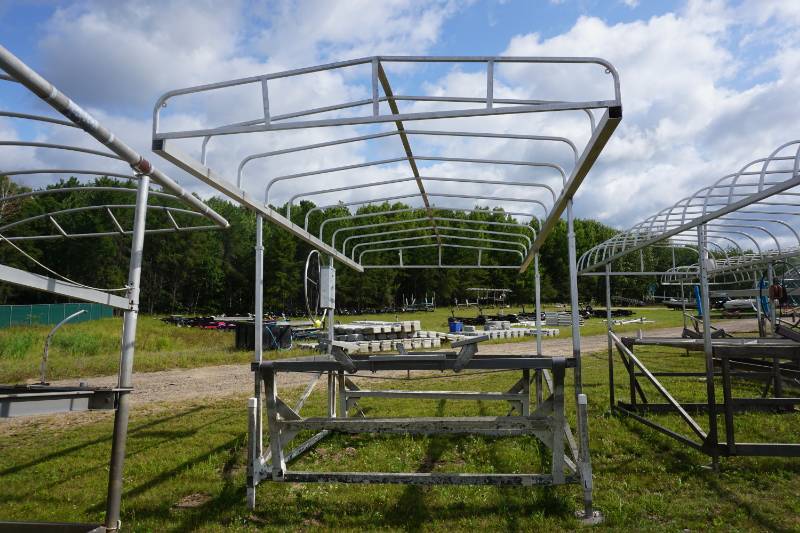 lot 23 image: Hewitt Roll a Dock 26108 Cantilever Boat Lift