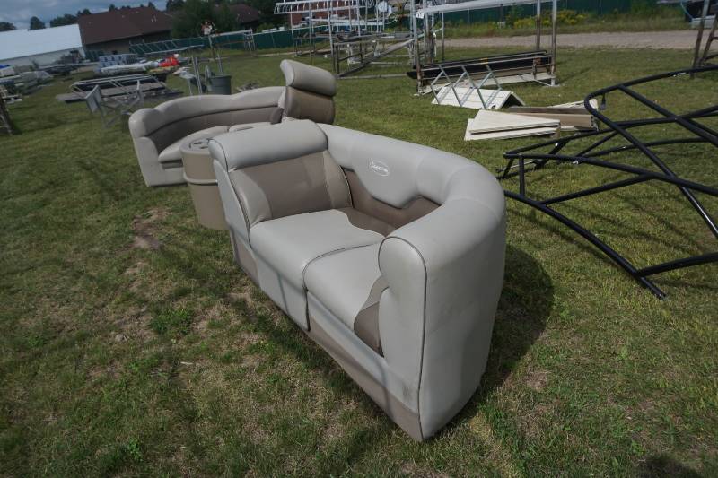 Premier Pontoon Padded Furniture Section Nisswa Marine Used Boat