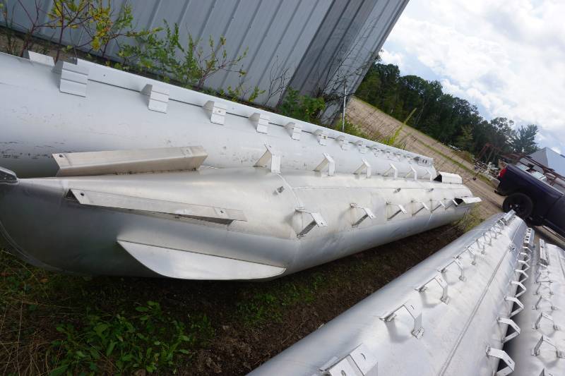 lot 56 image: Premier Brand 19 Pontoon Tube