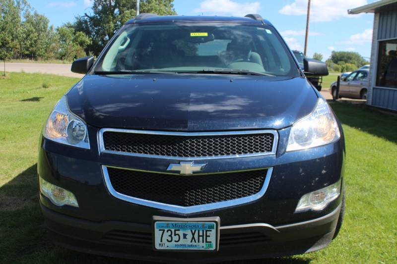 2011 Chevrolet Traverse LS - 120,324 Miles -