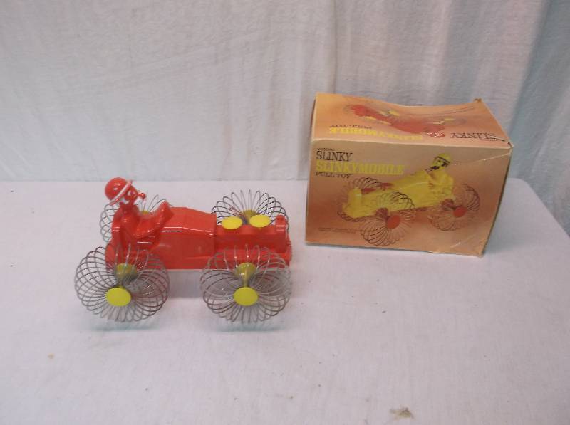 lot 49 image: AntiqueVintage