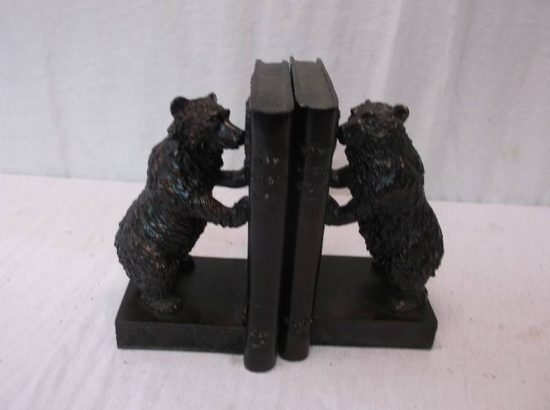lot 67 image: Bookends