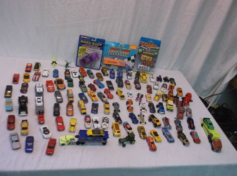 lot 76 image: Collectible