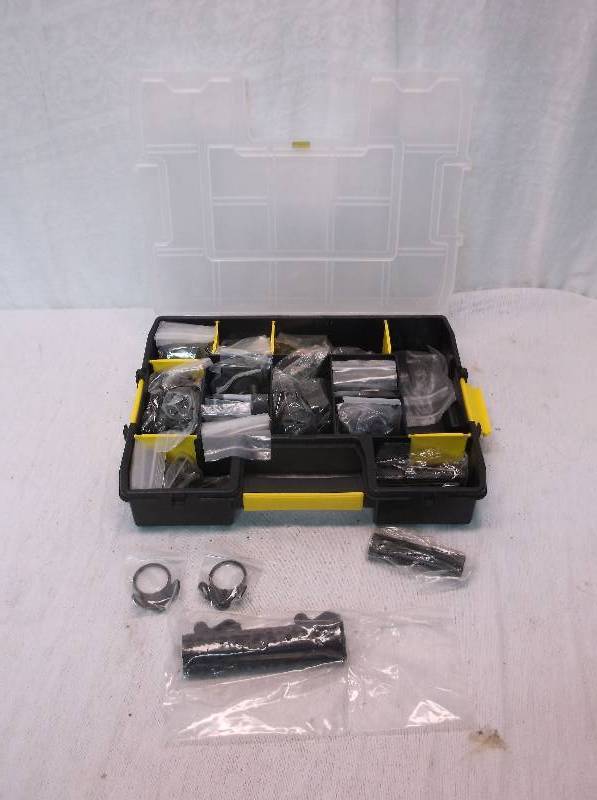 lot 83 image: Stanly Case