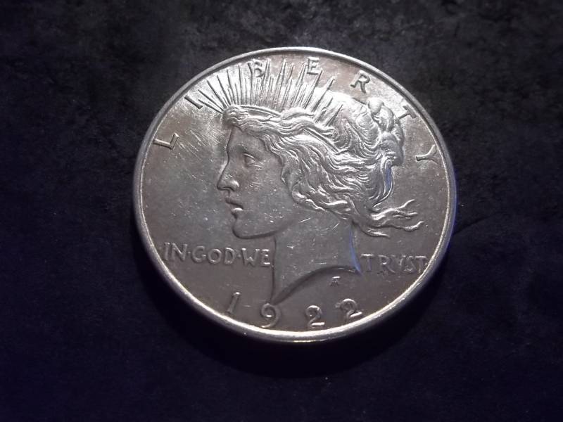 lot 18 image: 1922  Silver Peace Dollar