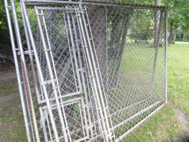 lot 5 image: Kennel Sections