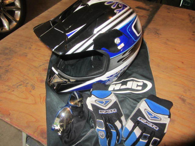 lot 12 image: HJC Helmet, Sunglasses, Gloves