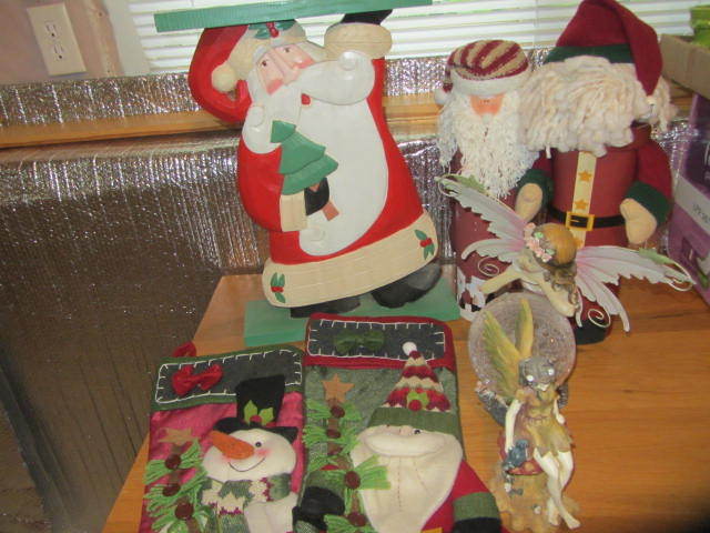 lot 45 image: Christmas & Yard Art