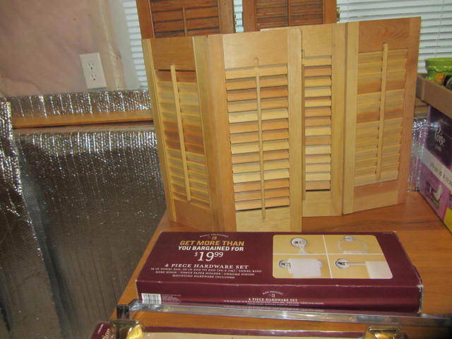 lot 46 image: Shutters, Bath Fixtures