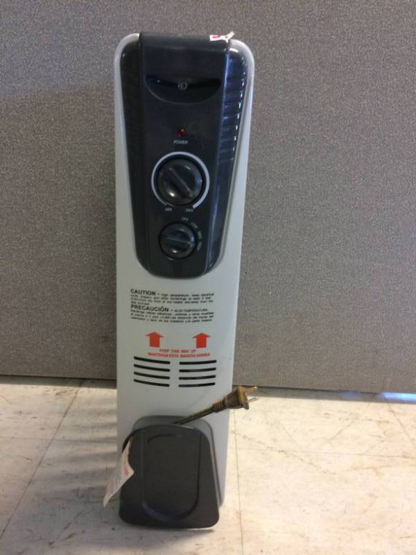lot 21 image: Oil Filled Heater
