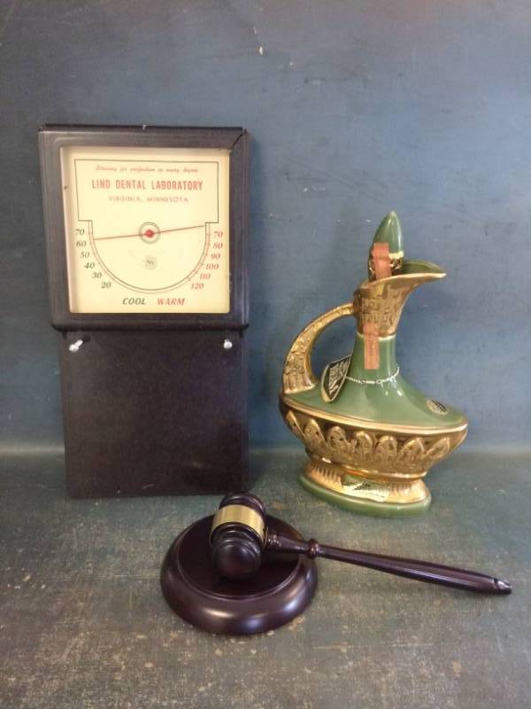lot 45 image: Older Items
