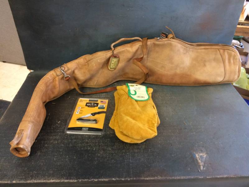 lot 48 image: Gun Case & More