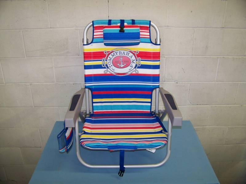 lot 26 image: Tommy Bahama, Backpack Chair with Beach Umbrella in Carrying Case