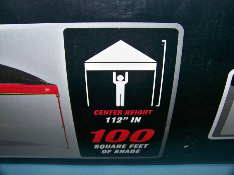 lot 86 image: Rawlings, Chicago Bears, 10 x 10 NFL Canopy and Wall in Original Box