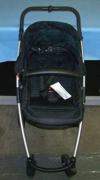 lot 33 image: Phil&Teds, Smart Lux, BabyChild Stroller with Detachable Carrying Seat and Accessories - appears to be NEW  UNUSED
