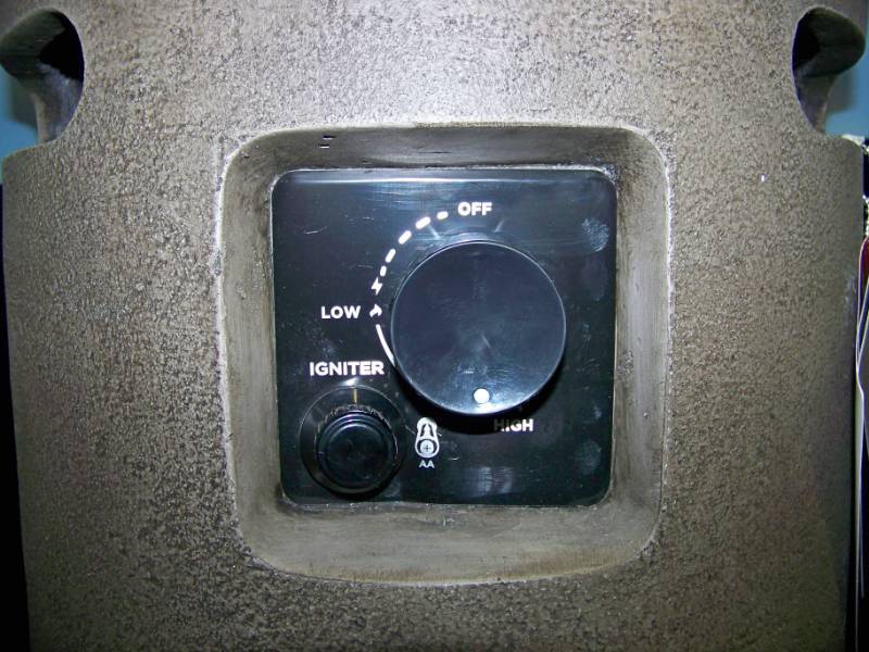 lot 3 image: Outdoor Gas Fire Column  Patio Heater