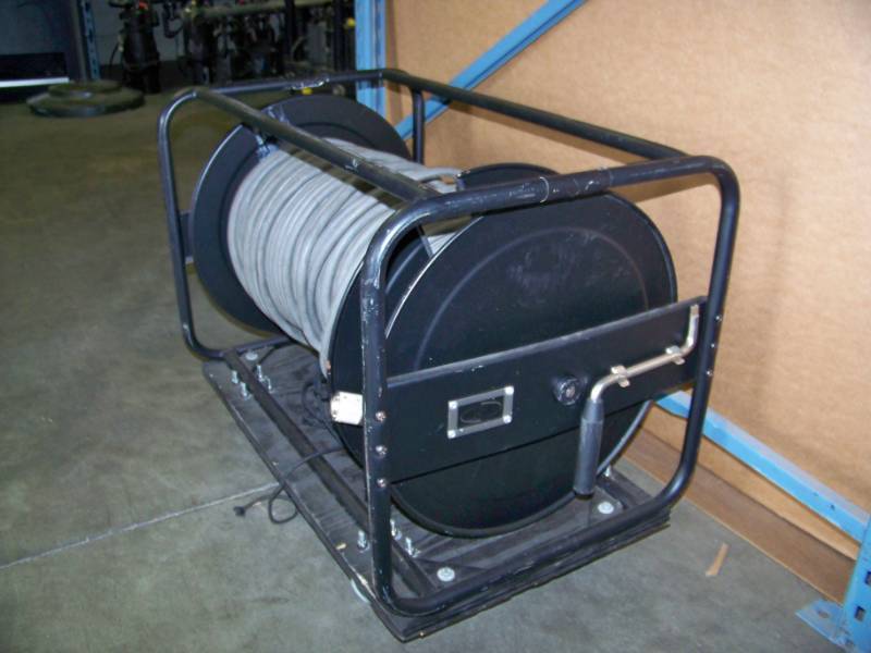 lot 75 image: Long, Multi-Pin Connector Cable on Rolling Spool