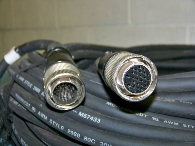 lot 98 image: Multi-Pin Camera Cable