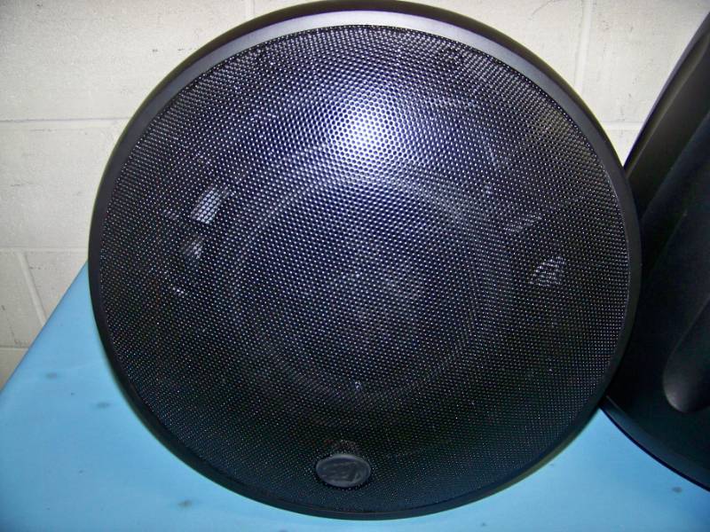 lot 15 image: (2) SoundTube, 8, Coaxial, IndoorOutdoor, Open-Ceiling, Pendant Speakers