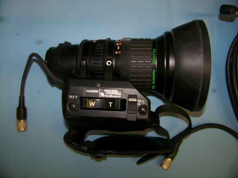 lot 93 image: Miscellaneous lot of Camera Accessories