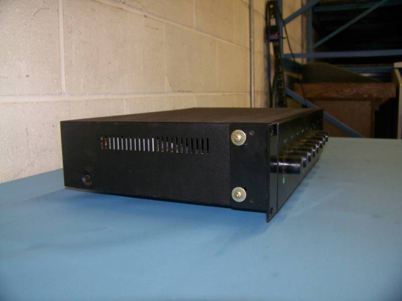 lot 30 image: TOA, 500 Series, 120W, 4-Channel Mixer  Amplifier  Amp