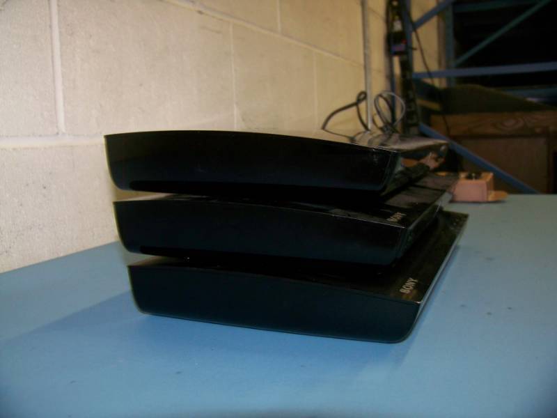 lot 135 image: (3) Sony, Blu-Ray Disc Players