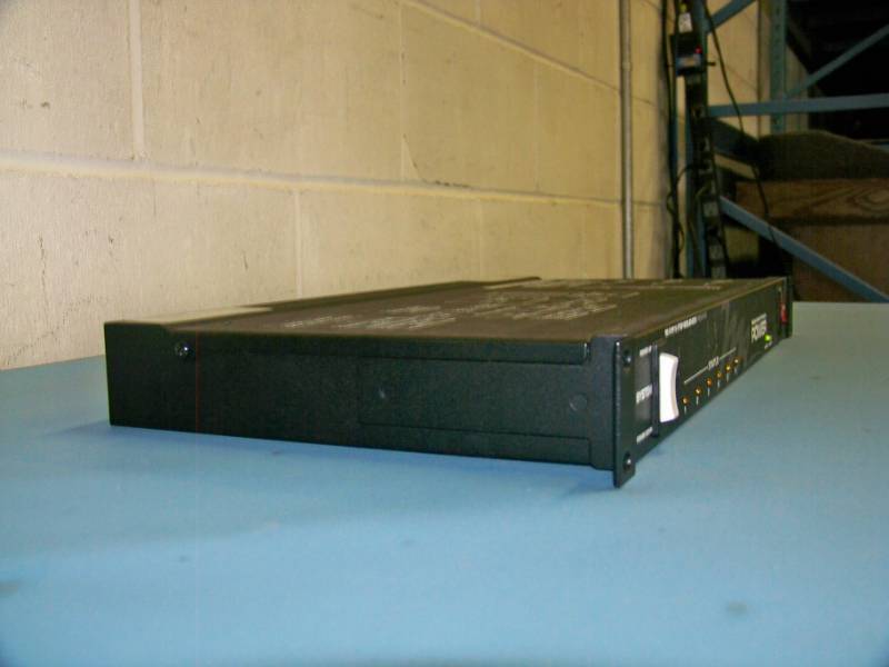 lot 35 image: Middle Atlantic, PDS-615R, 15 Amp, 6-Step Sequencer