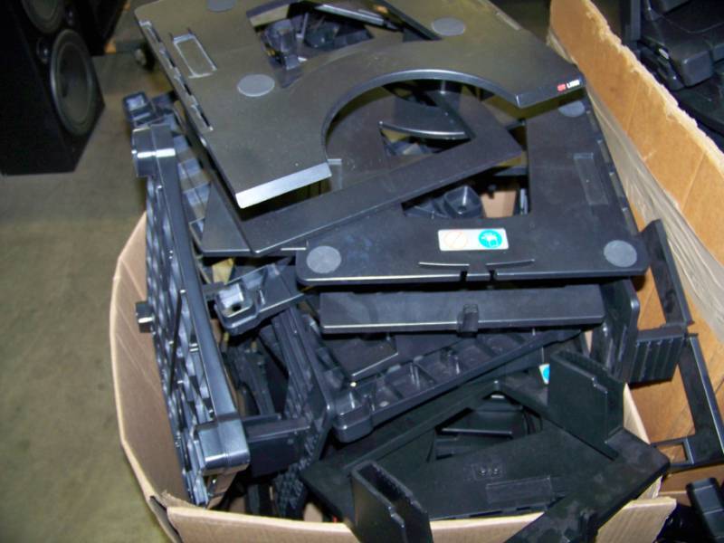 lot 146 image: (LARGE LOT) 3M, LX 500, Ergonomic Notebook Risers