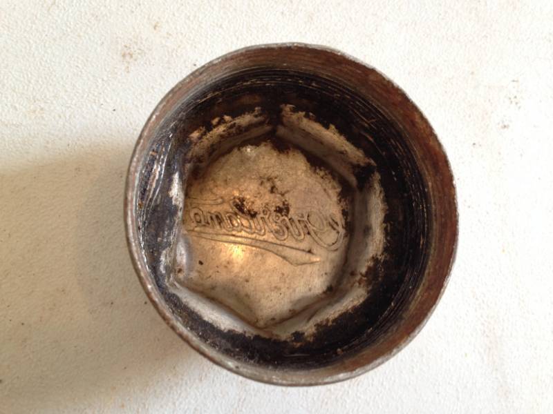 lot 5 image: Willys Overland Hub Cap