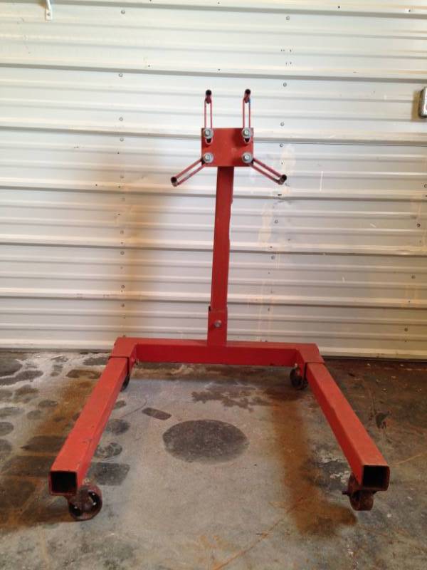 lot 4 image: Engine Block Stand