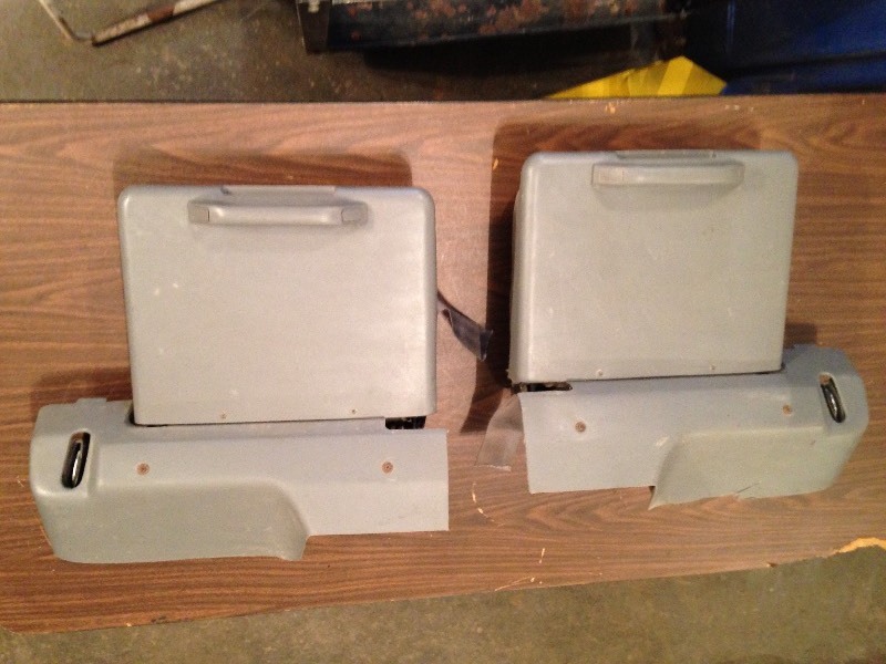 lot 61 image: Ford Ranger Extended cab seats (2)