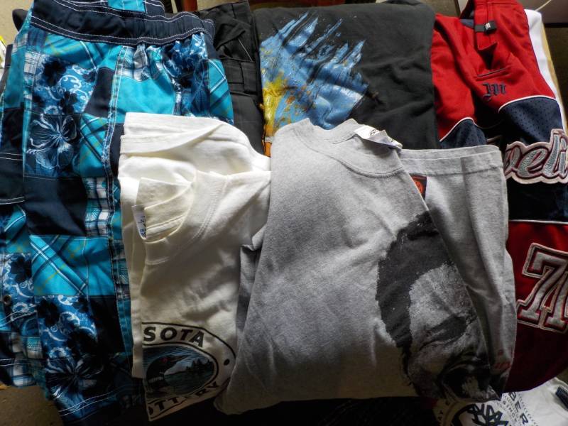 lot 32 image: Lot of XXL Mens Clothing and large...