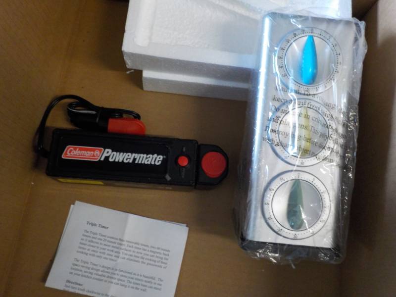 lot 43 image: Coleman Power mate Battery Charger ...