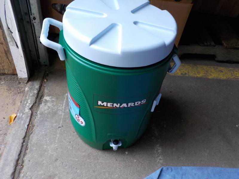 lot 51 image: New 5 Gallon Beverage Cooler...