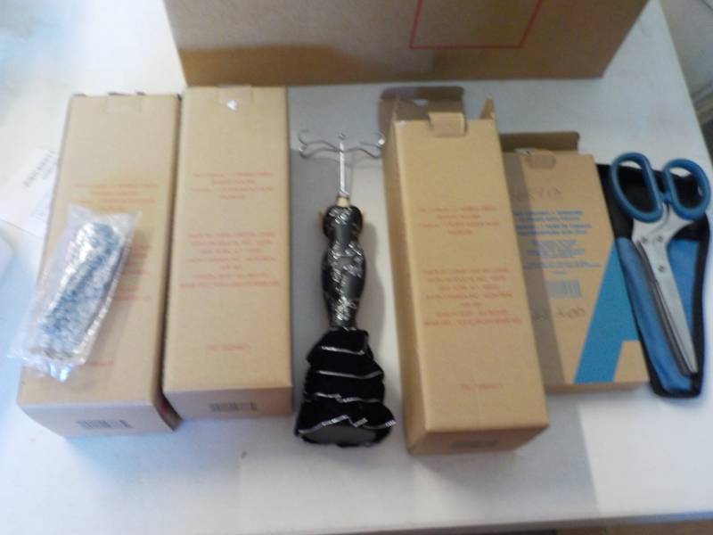 lot 94 image: 3 Sparkle dress Jewelry Holders and...