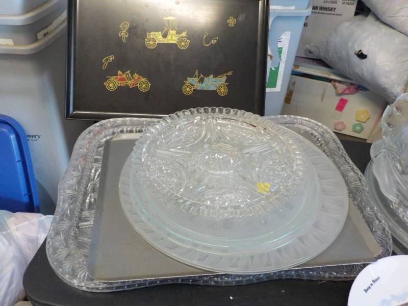 lot 98 image: Glass Platters and Trays, Plates an...