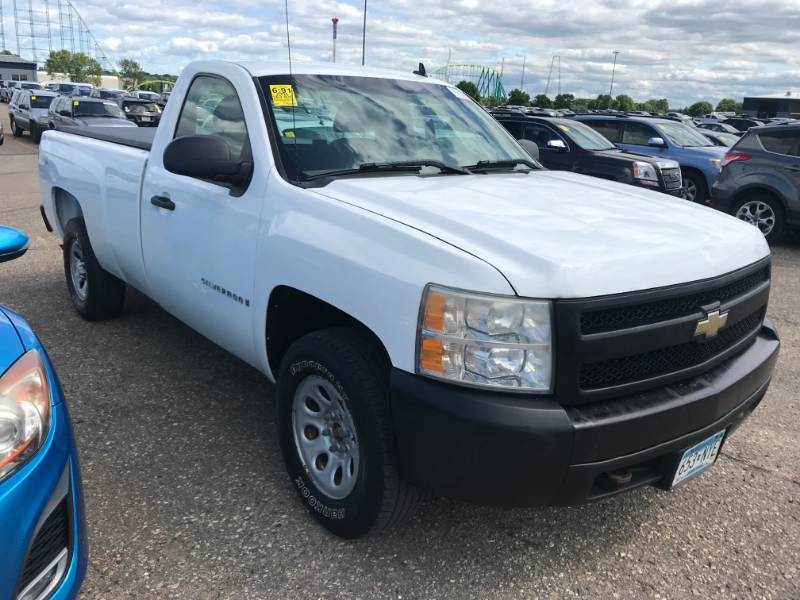 lot 20 image: 2008 Chevrolet Silverado WT 1500 4x4