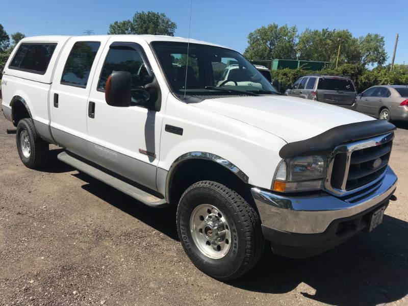 lot 21 image: 2004 Ford F-350 XLT 4x4 Diesel