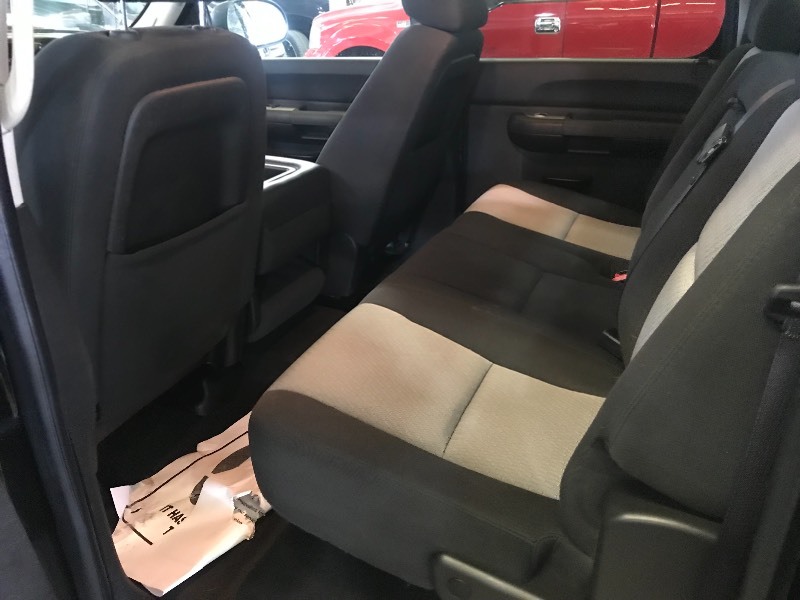 lot 4 image: 2007 Chevrolet Silverado 1500 4x4