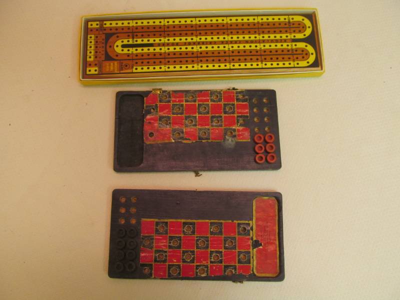 lot 11 image: vintage games