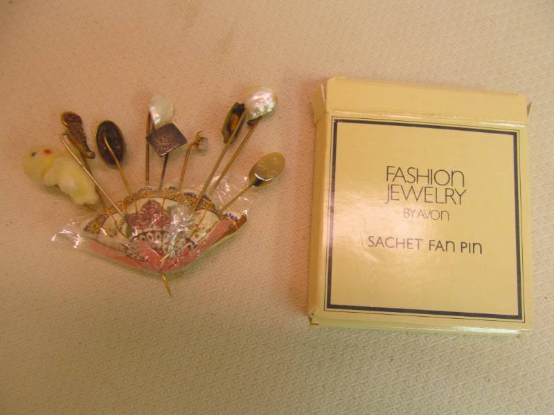 lot 38 image: vintage hat pins